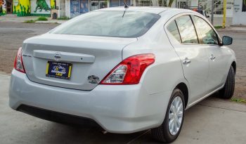 Nissan Versa Sense 2018 lleno