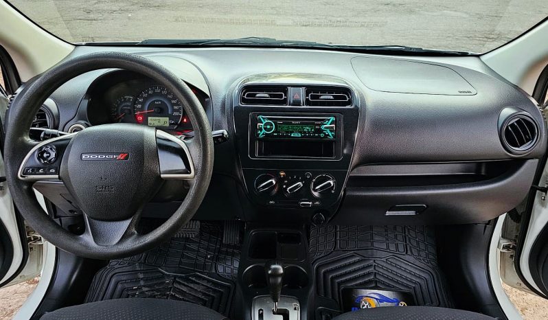 Dodge Attitude SE 2017 lleno