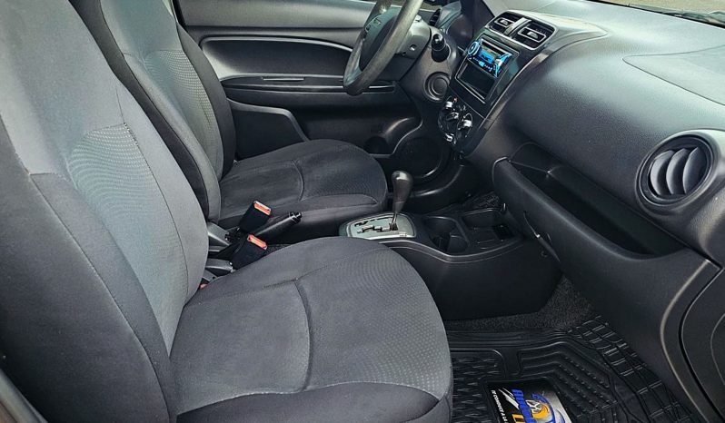 Dodge Attitude SE 2017 lleno