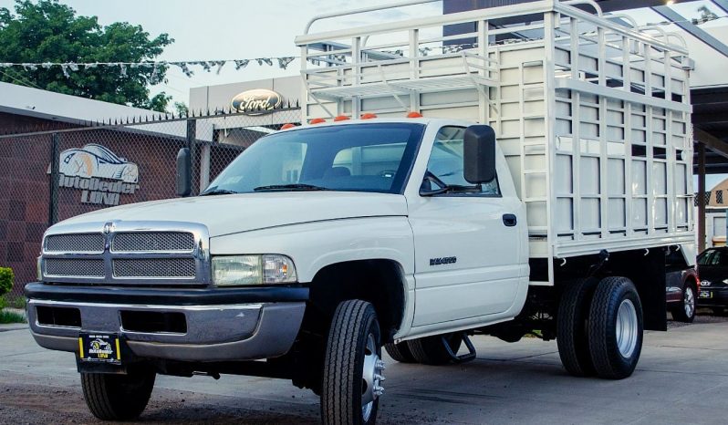 Dodge Ram 4000 2002 lleno