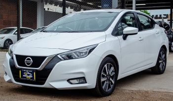 Nissan Versa Advance 2022 lleno