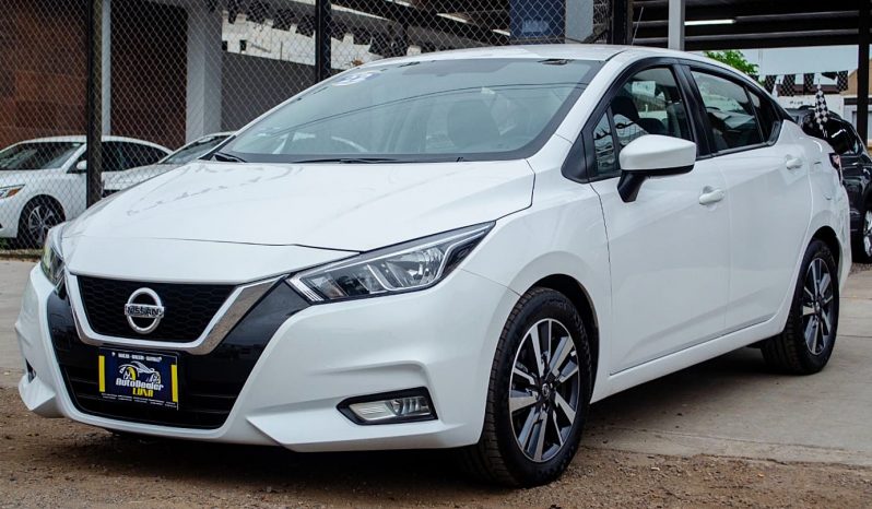Nissan Versa Advance 2022 lleno