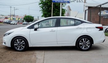 Nissan Versa Advance 2022 lleno