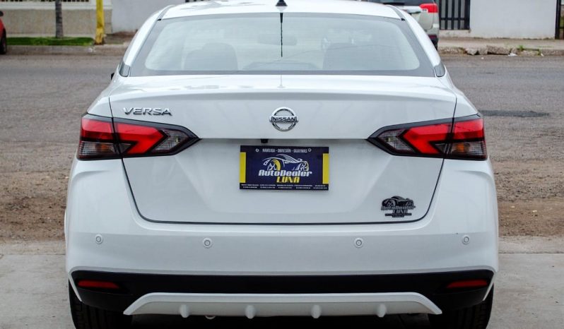 Nissan Versa Advance 2022 lleno