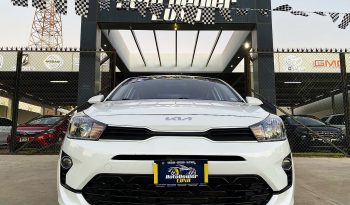 Kia Rio LS 2022 lleno