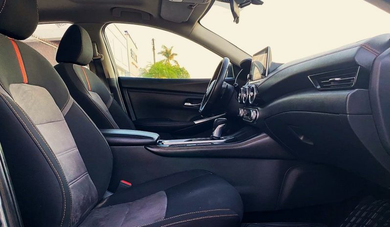 Nissan Sentra SR Bitono 2022 lleno