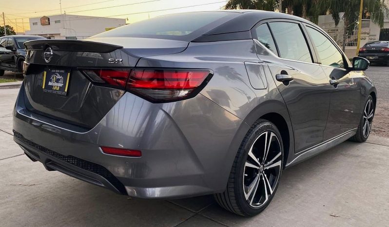 Nissan Sentra SR Bitono 2022 lleno