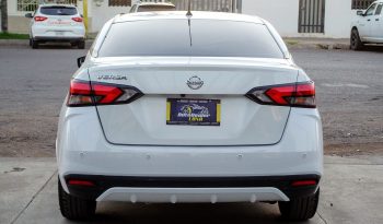 Nissan Versa Advance 2022 lleno