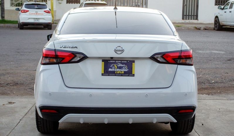 Nissan Versa Advance 2022 lleno