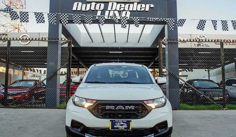 Dodge Ram 700 SLT Crew Cab 2022 lleno