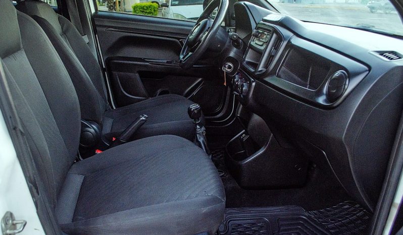 Dodge Ram 700 SLT Crew Cab 2022 lleno