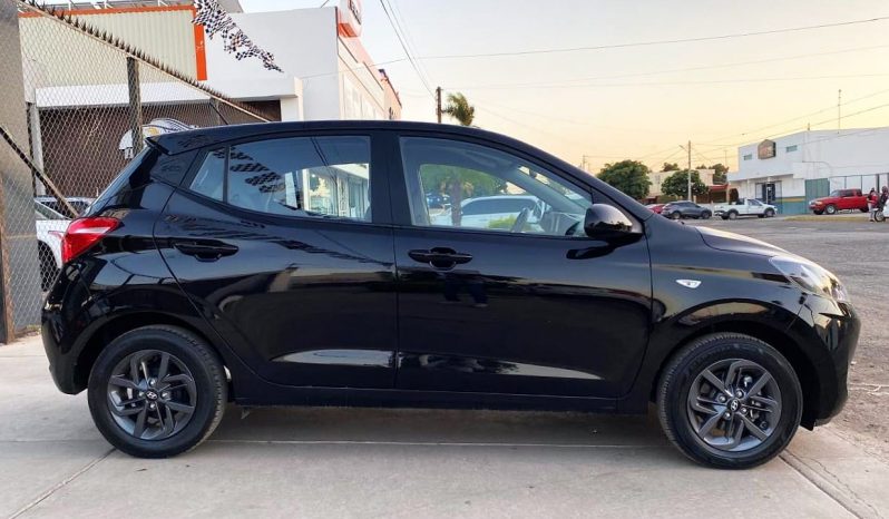 Hyundai Grand i10 GL Mid 2023 lleno