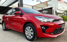 Kia-Rio-L-Aut-2022-Rojo-1