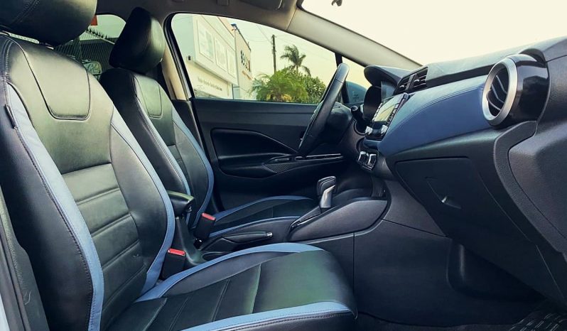 Nissan Versa Exclusive 2025 lleno