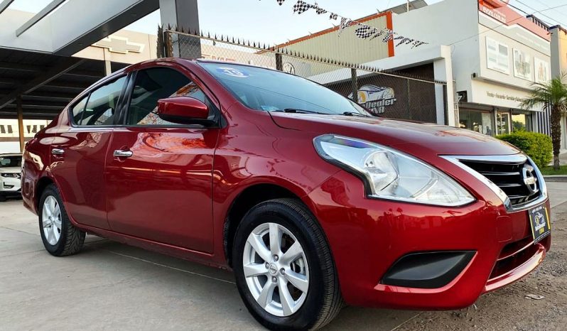 Nissan-Versa-Sense-Aut-2019-Rojo-1