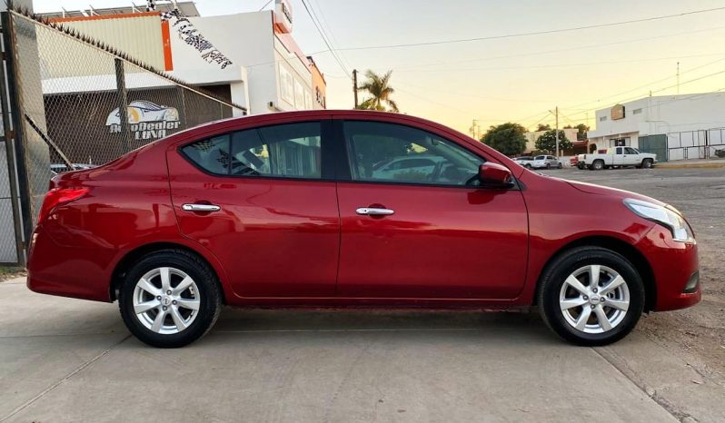 Nissan Versa Sense 2019 lleno
