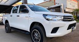Toyota Hilux SR 2022