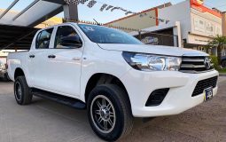 Toyota-Hilux-SR-2022-Blanco-1