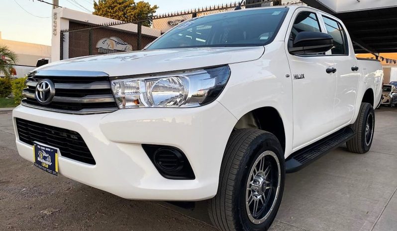 Toyota Hilux SR 2022 lleno