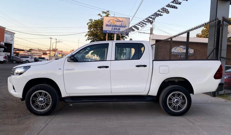 Toyota Hilux SR 2022 lleno