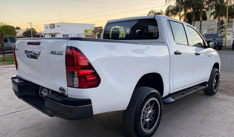 Toyota Hilux SR 2022 lleno