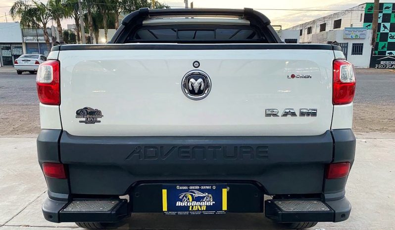 Dodge Ram 700 SLT Crew Cab 2019 lleno