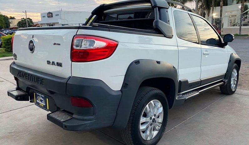 Dodge Ram 700 SLT Crew Cab 2019 lleno