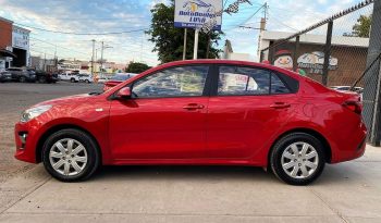 Kia Rio L 2022 lleno