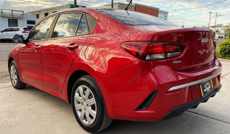 Kia Rio L 2022 lleno