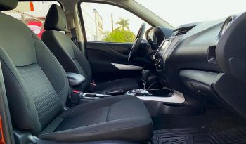 Nissan Frontier LE 2023 lleno