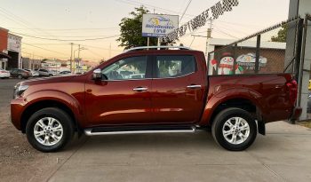 Nissan Frontier LE 2023 lleno