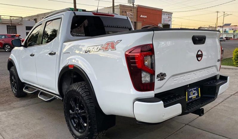 Nissan Frontier Pro 4x 2023 lleno
