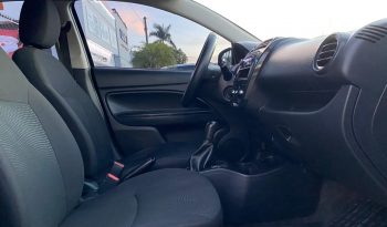 Dodge Attitude SE 2019 lleno