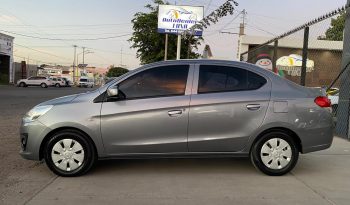 Dodge Attitude SE 2019 lleno