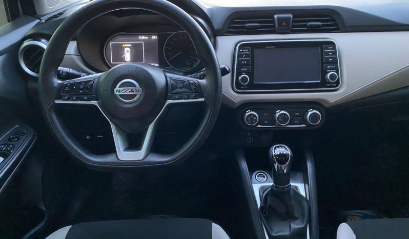 Nissan Versa Advance 2022 lleno