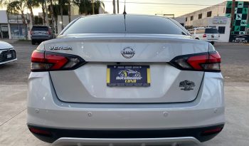 Nissan Versa Advance 2022 lleno