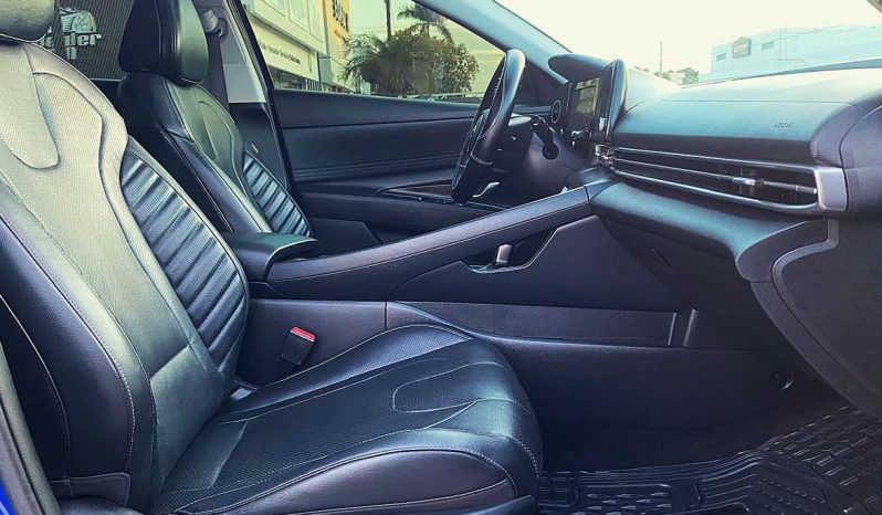 Hyundai Eleantra Limited Tech 2023 lleno