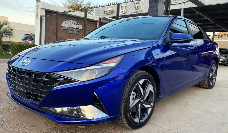 Hyundai Eleantra Limited Tech 2023 lleno