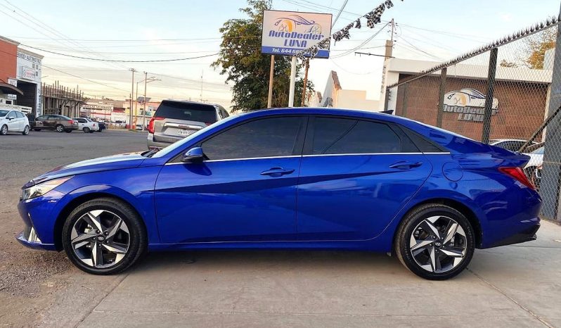 Hyundai Eleantra Limited Tech 2023 lleno