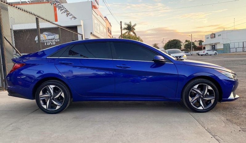 Hyundai Eleantra Limited Tech 2023 lleno