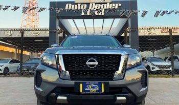 Nissan Frontier LE 2023 lleno