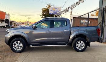 Nissan Frontier LE 2023 lleno