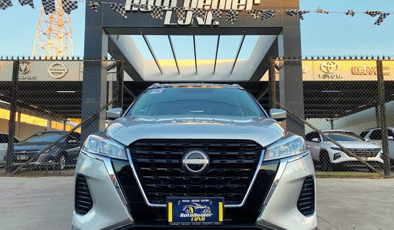 Nissan Kicks Advance 2023 lleno