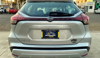 Nissan Kicks Advance 2023 lleno