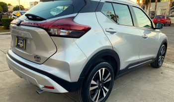 Nissan Kicks Advance 2023 lleno