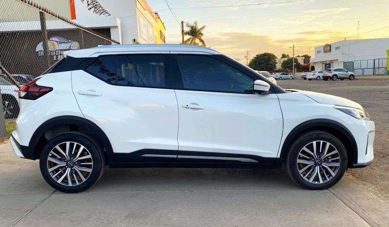 Nissan Kicks Exclusive 2023 lleno