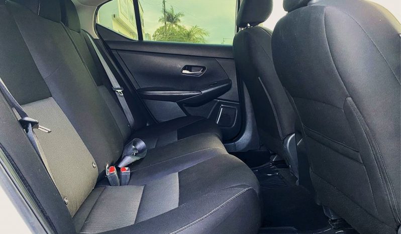 Nissan Sentra Advance 2023 lleno