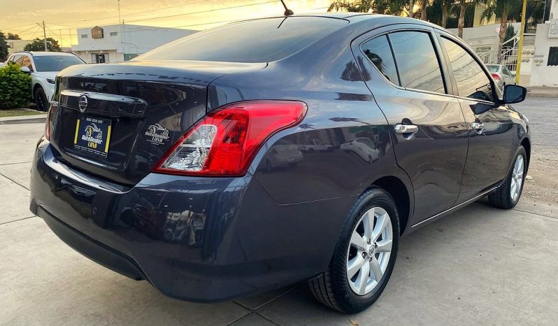 Nissan Versa Sense 2019 lleno
