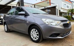 Chevrolet-Aveo-Ls-Aut-2022-Gris-1