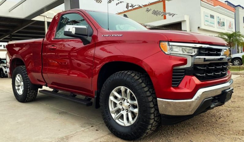 Chevrolet-Cheyenne-LT-Cab-Reg-4×4-2023-Rojo-1